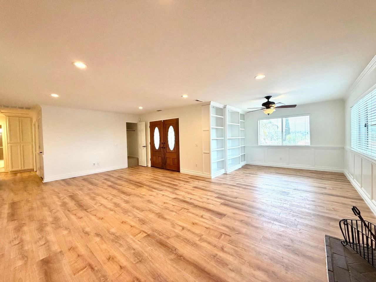 23775 Cruise Circle Dr - Photo 7 of 47