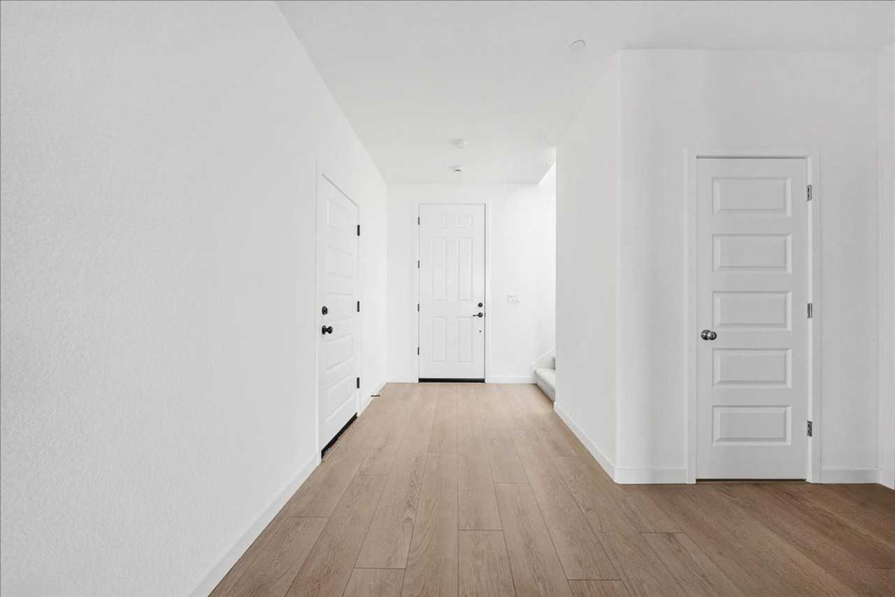 12639 Patagonian Wy - Photo 3 of 39