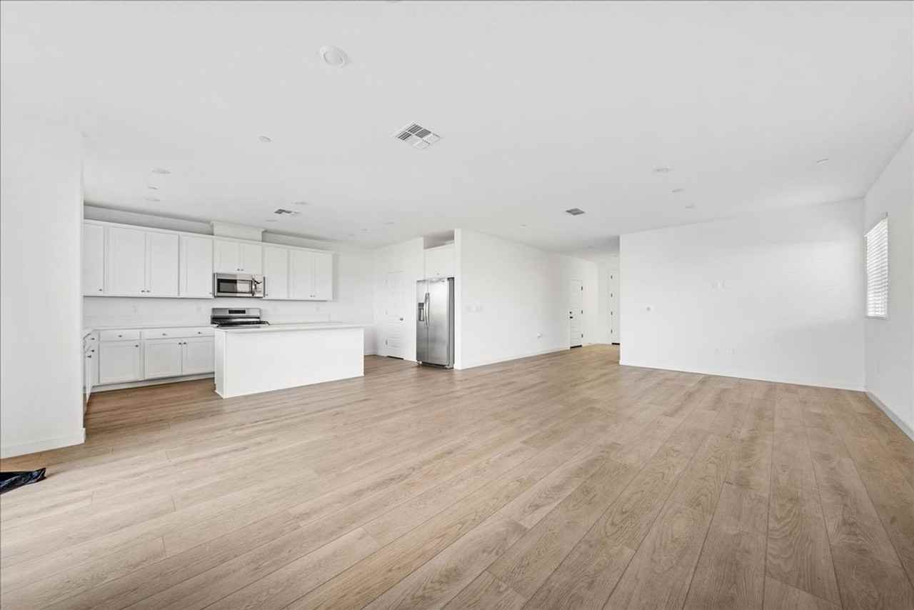 12639 Patagonian Wy - Photo 6 of 39