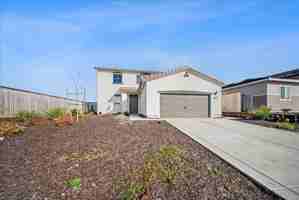 featured image of 12639 Patagonian Way