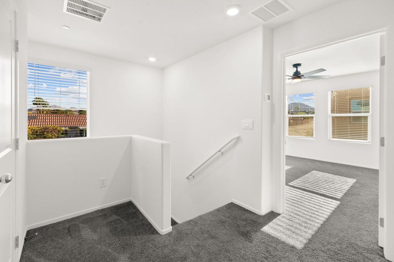 491 Waterfall Cove Ct - Photo 3 of 47