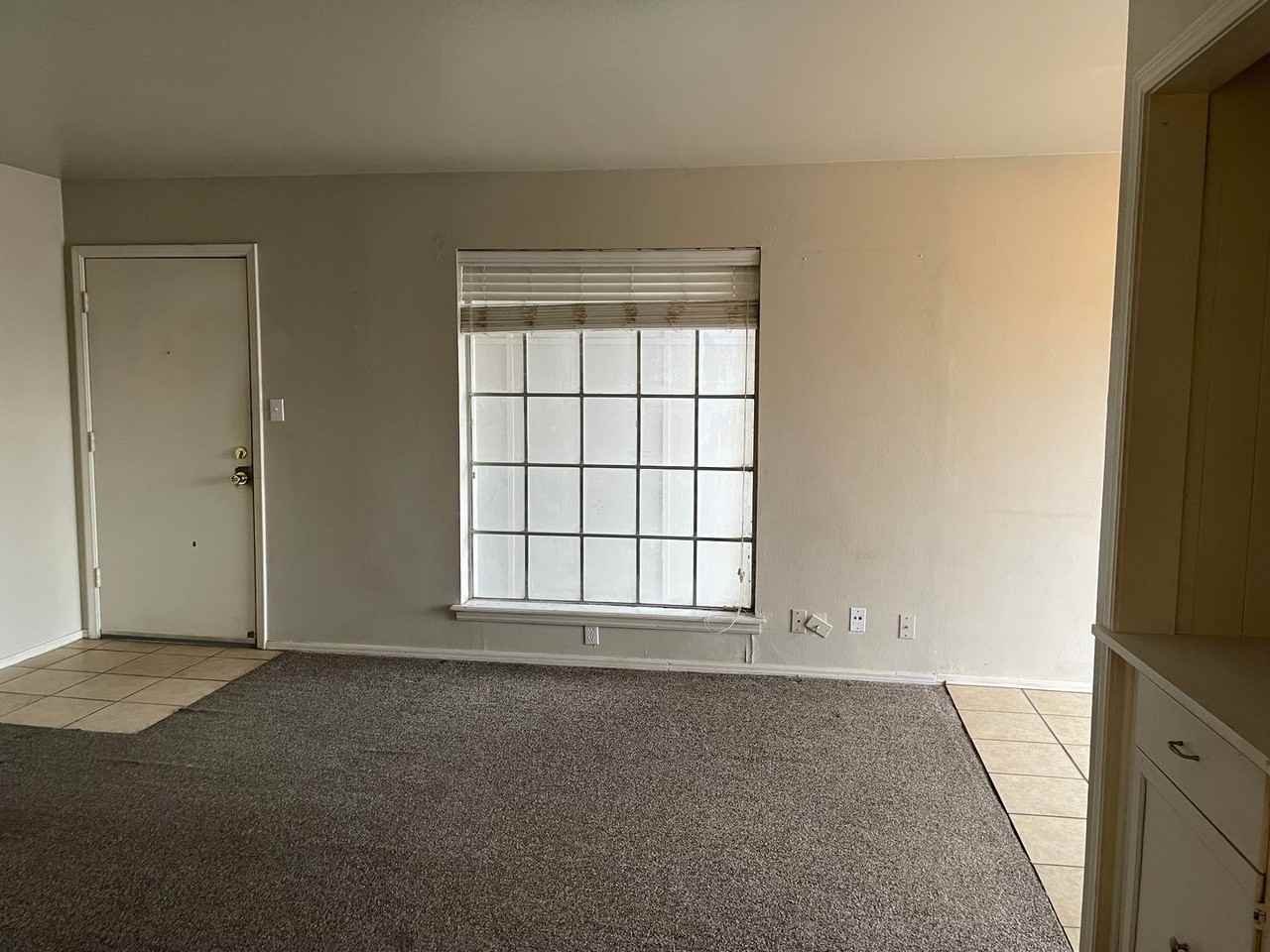 4710 E 68th St - Photo 4 of 20