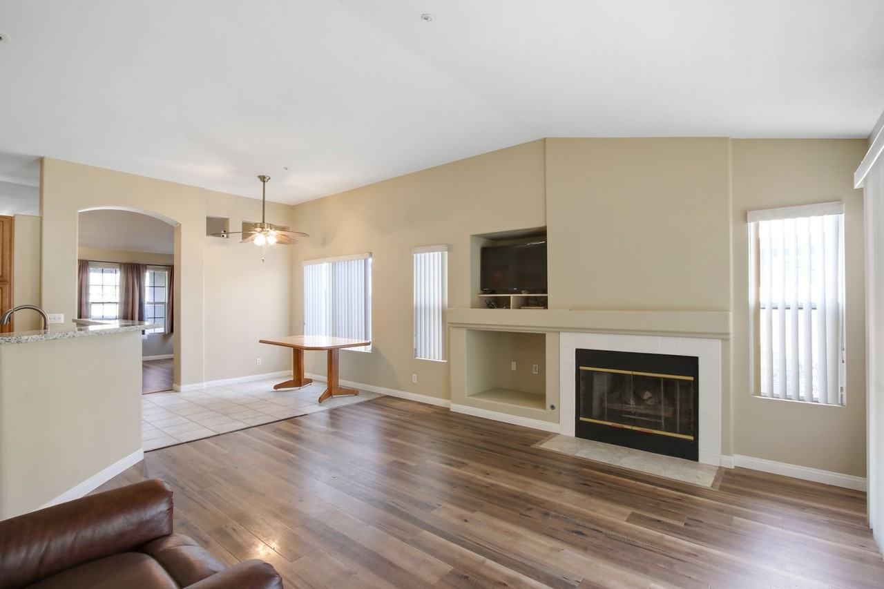 5621 Grand Prix Ct - Photo 2 of 11