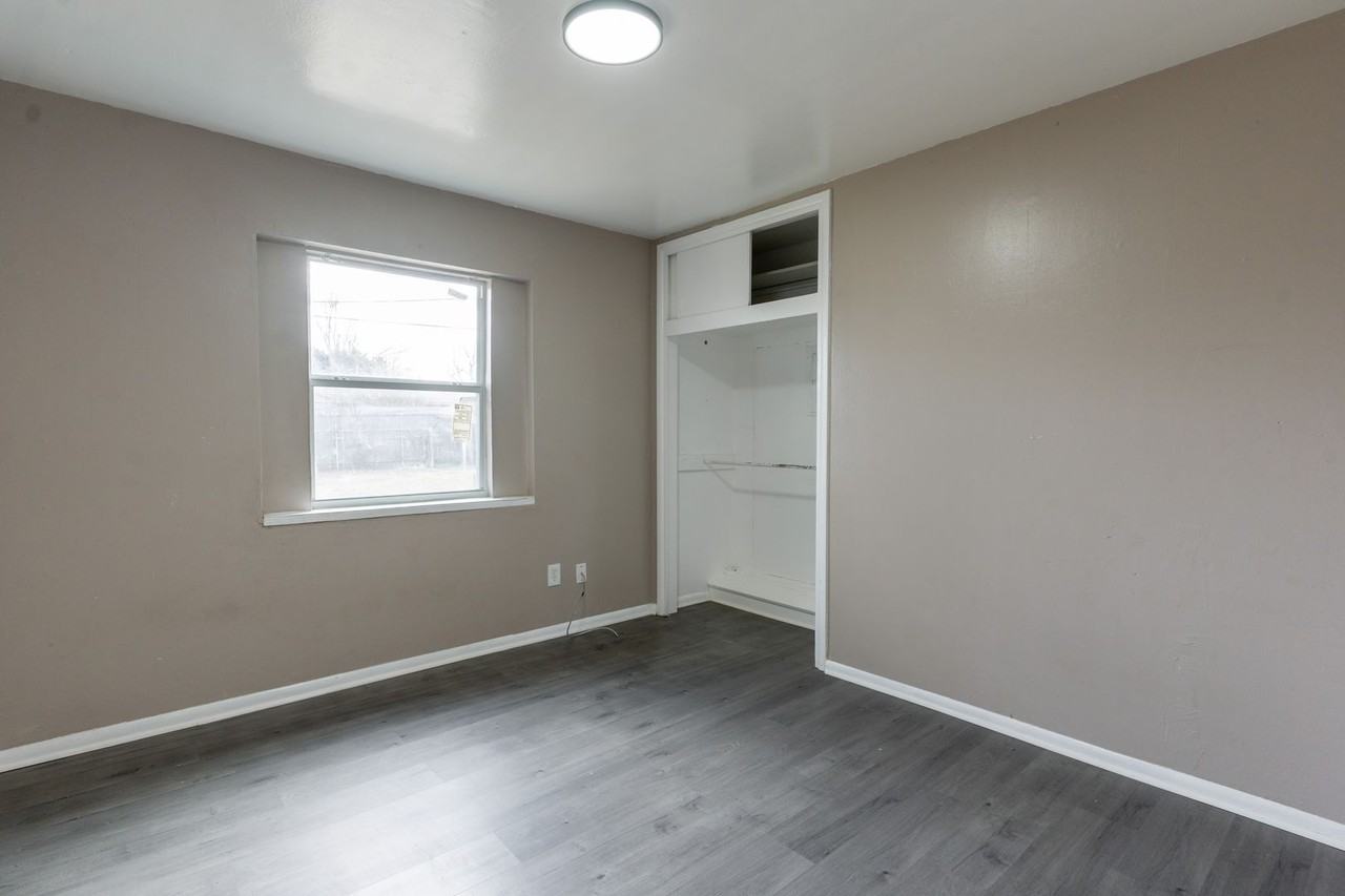 2208 Sw 61st Ter - Photo 5 of 18