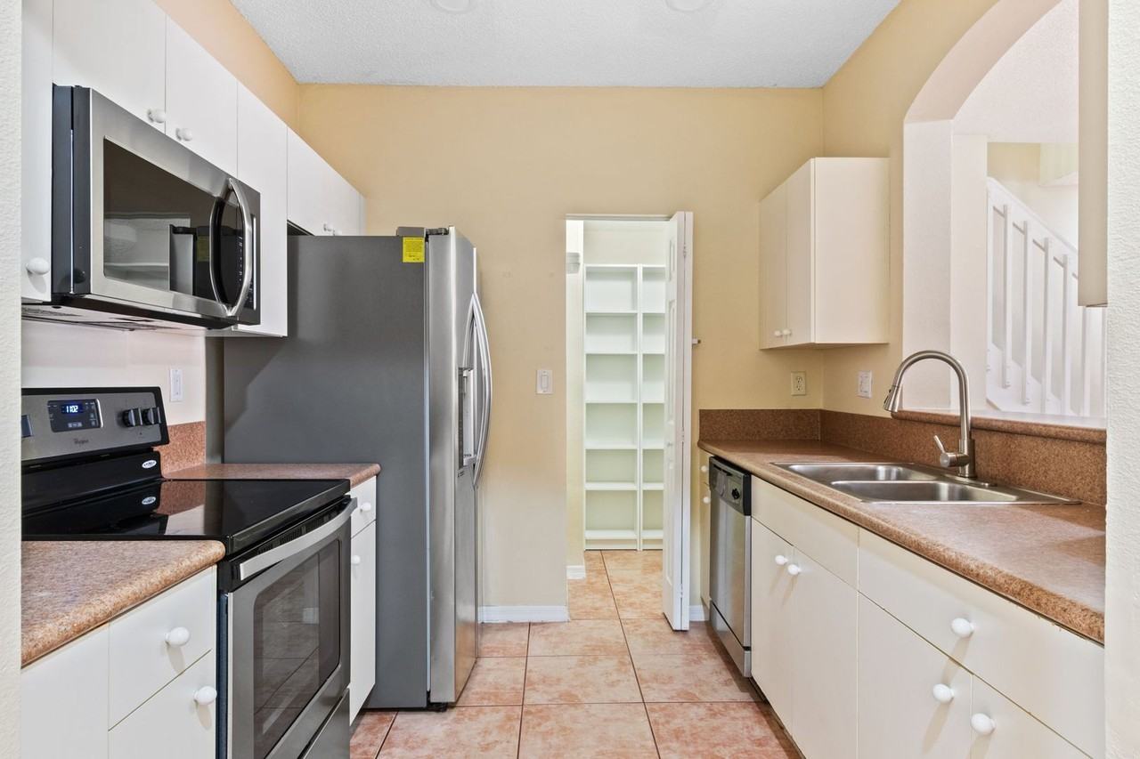 4215 Ne 22nd Dr - Photo 7 of 25