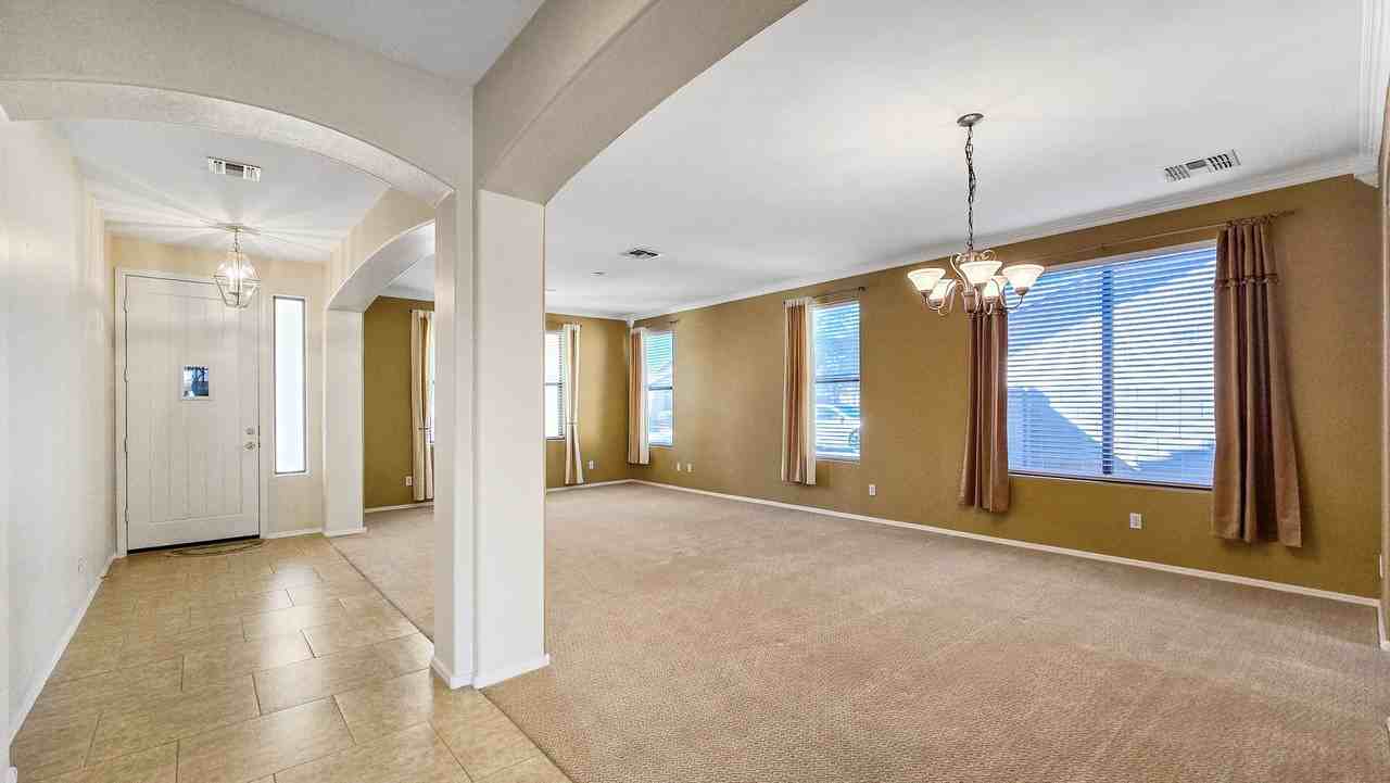 14226 W Wethersfield Rd - Photo 6 of 50