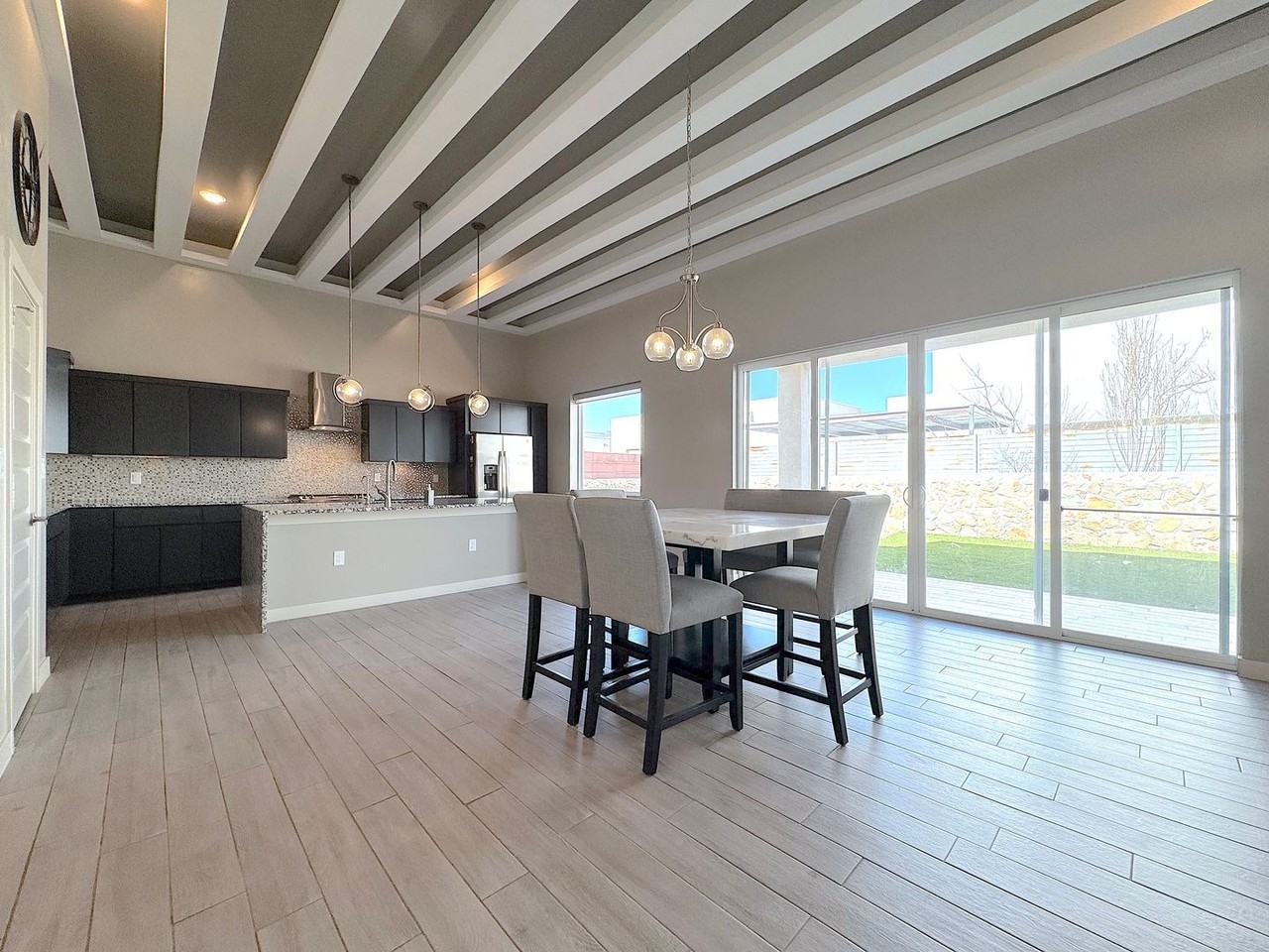 12361 Desert Dove Ave - Photo 6 of 30