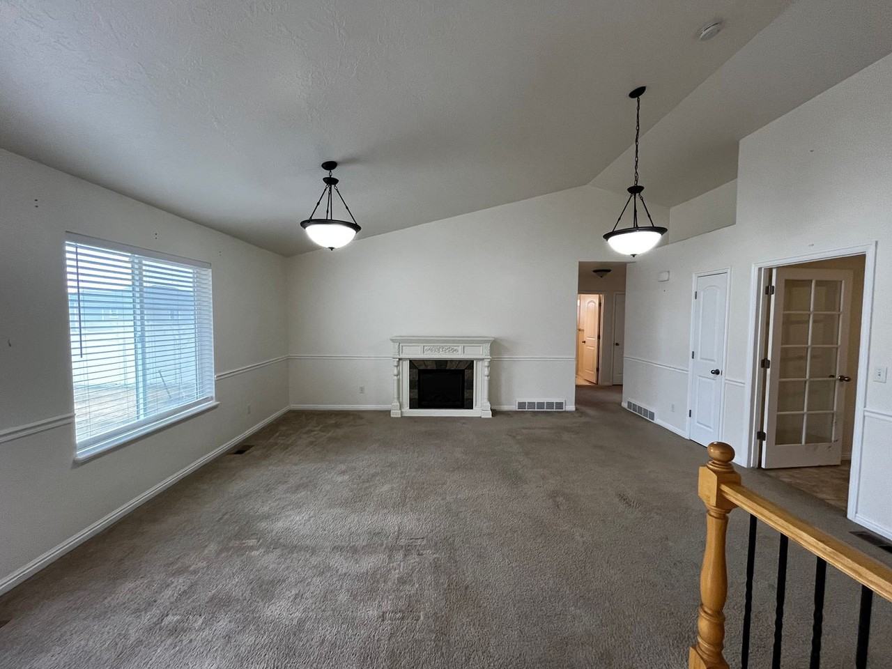 1007 W 1500 S - Photo 6 of 24