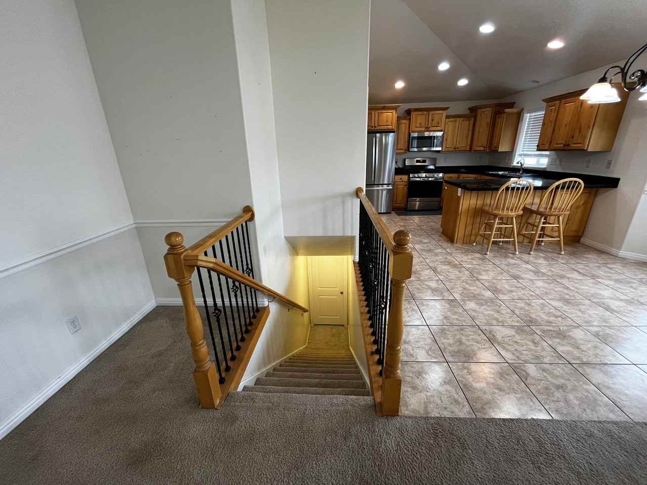 1007 W 1500 S - Photo 7 of 24