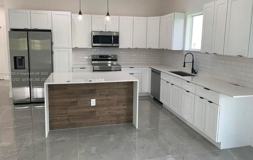 655 Nw 24th Ave - Photo 1 of 1