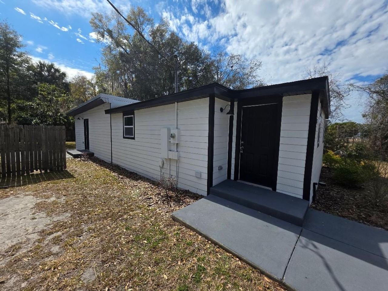 21307 Se Hawthorne Rd - Photo 3 of 19