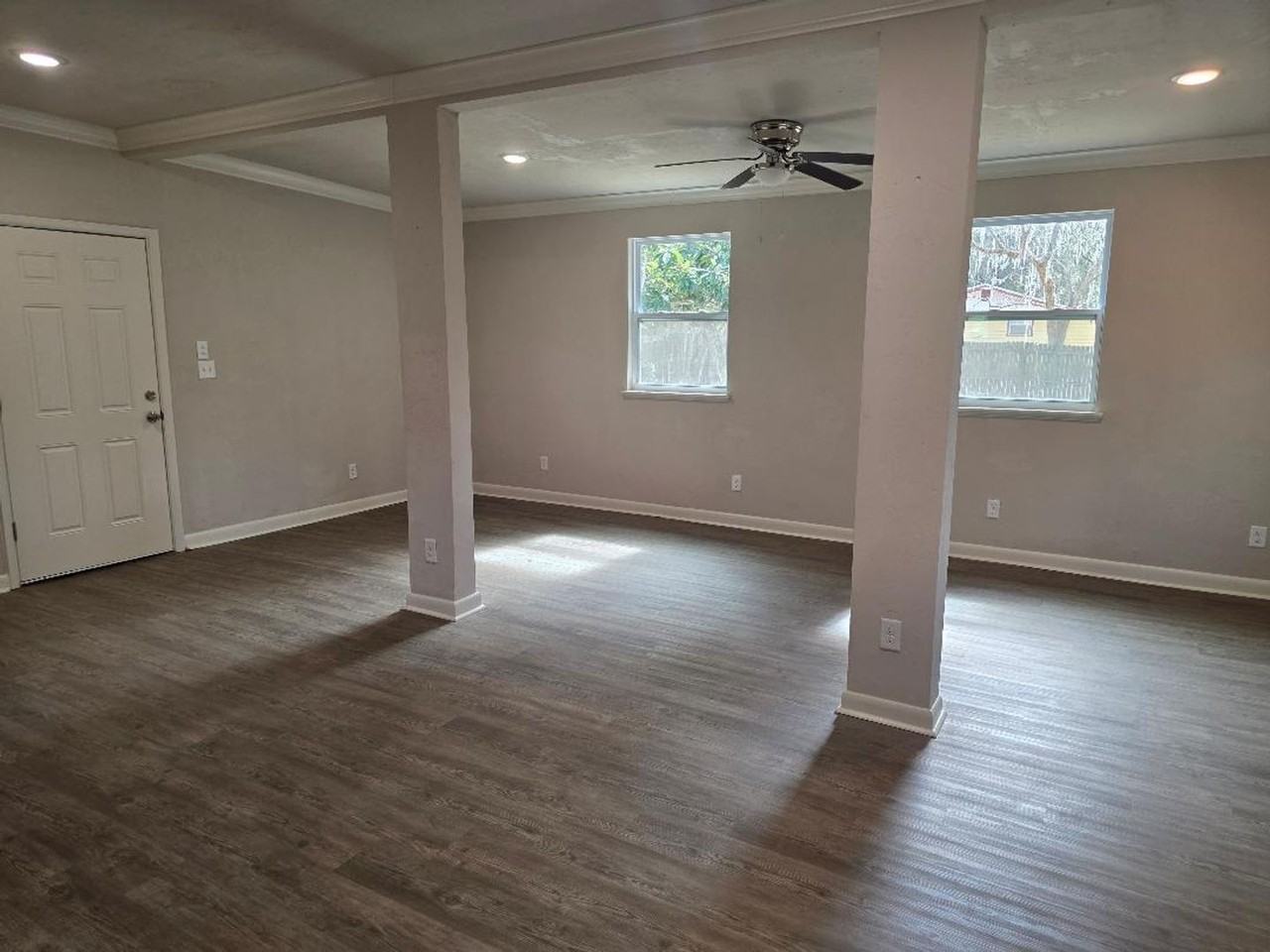 21307 Se Hawthorne Rd - Photo 4 of 19