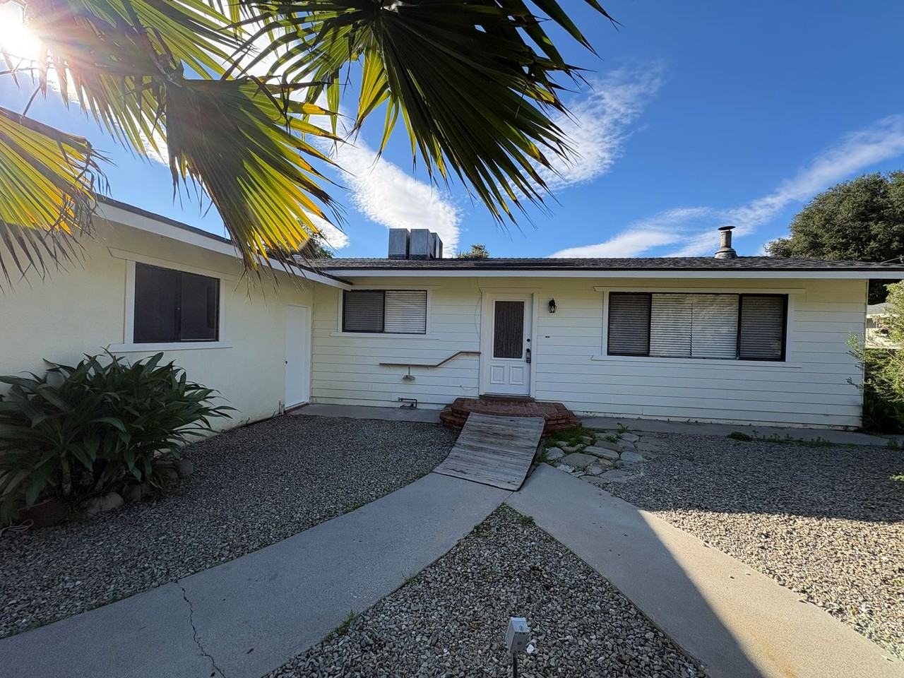 217 Gridley Rd - Photo 2 of 30