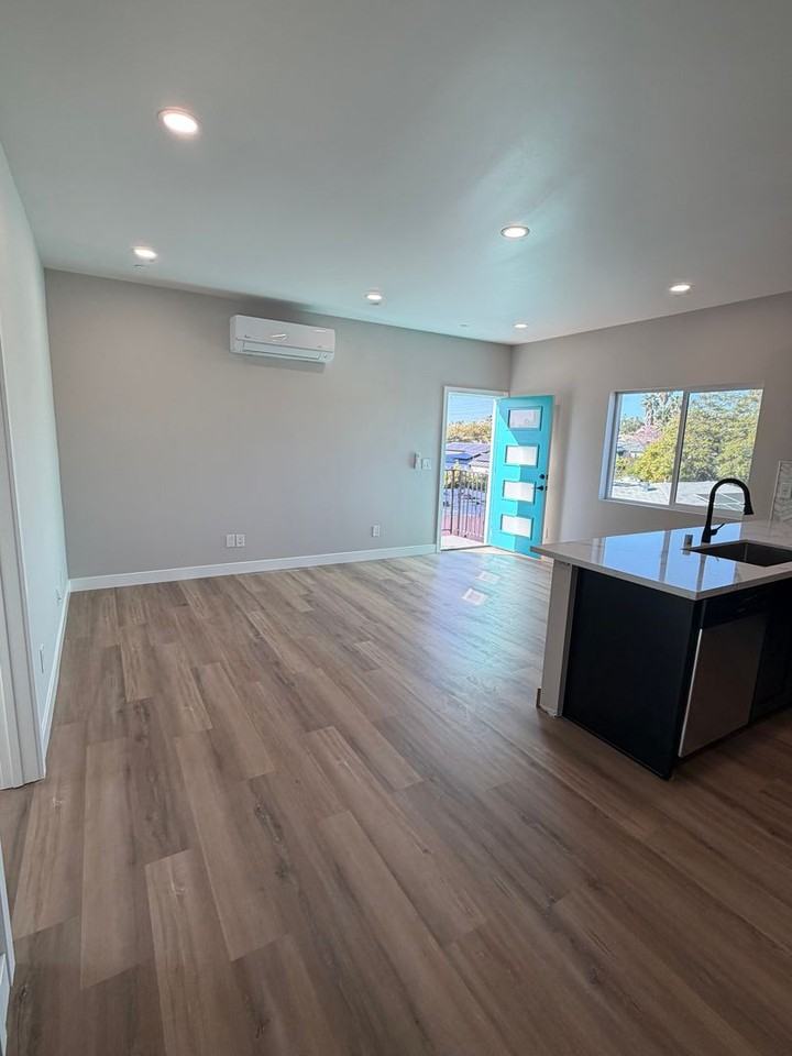 3365 A St #3 - Photo 3 of 11