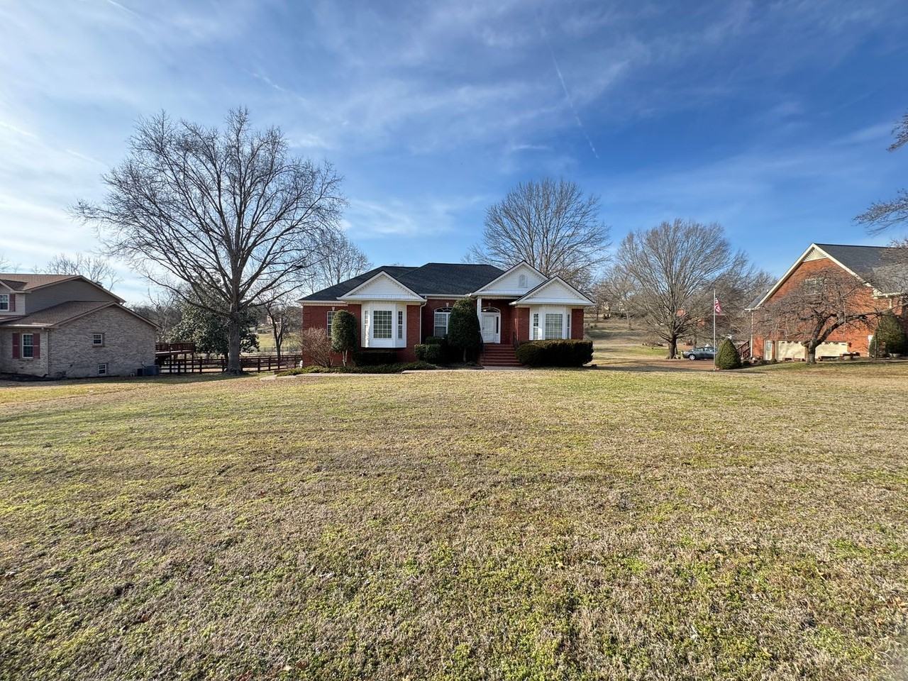 307 Oak Meadow Ln - Photo 2 of 28