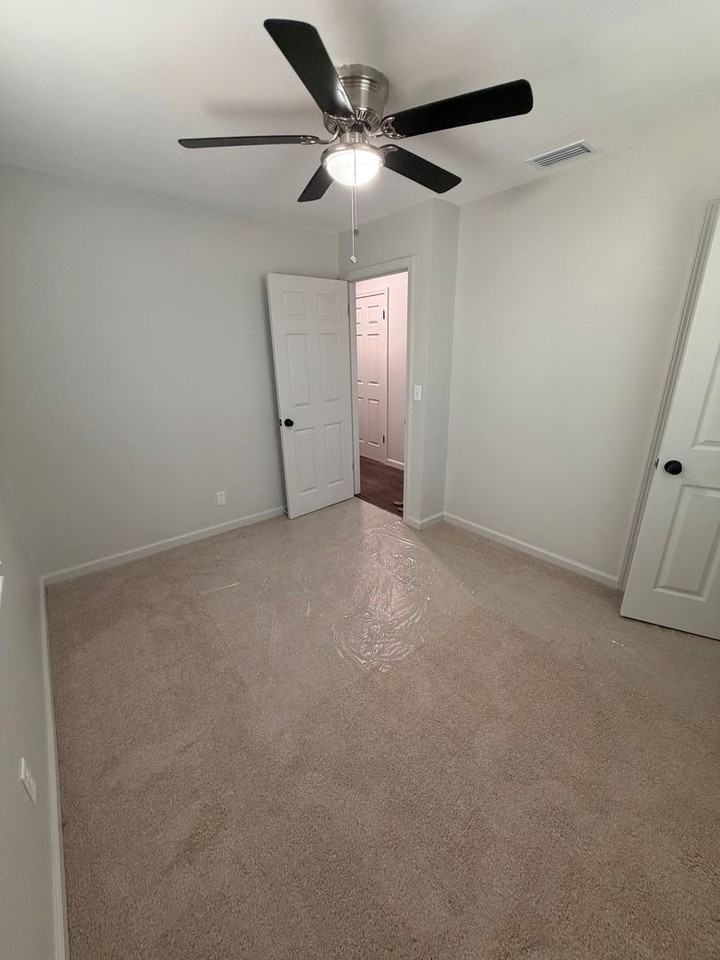 1010 Minnesota Ave - Photo 6 of 19