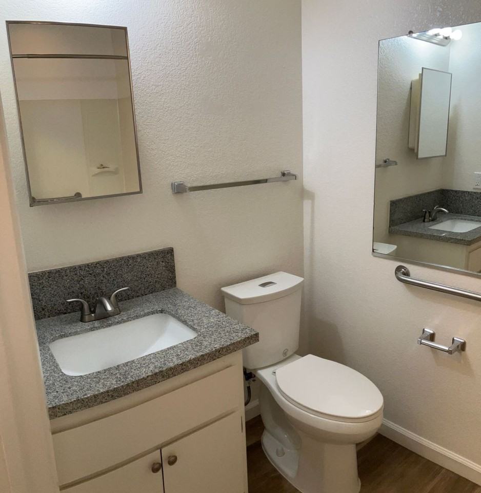 6908 Elm St #6 - Photo 7 of 10