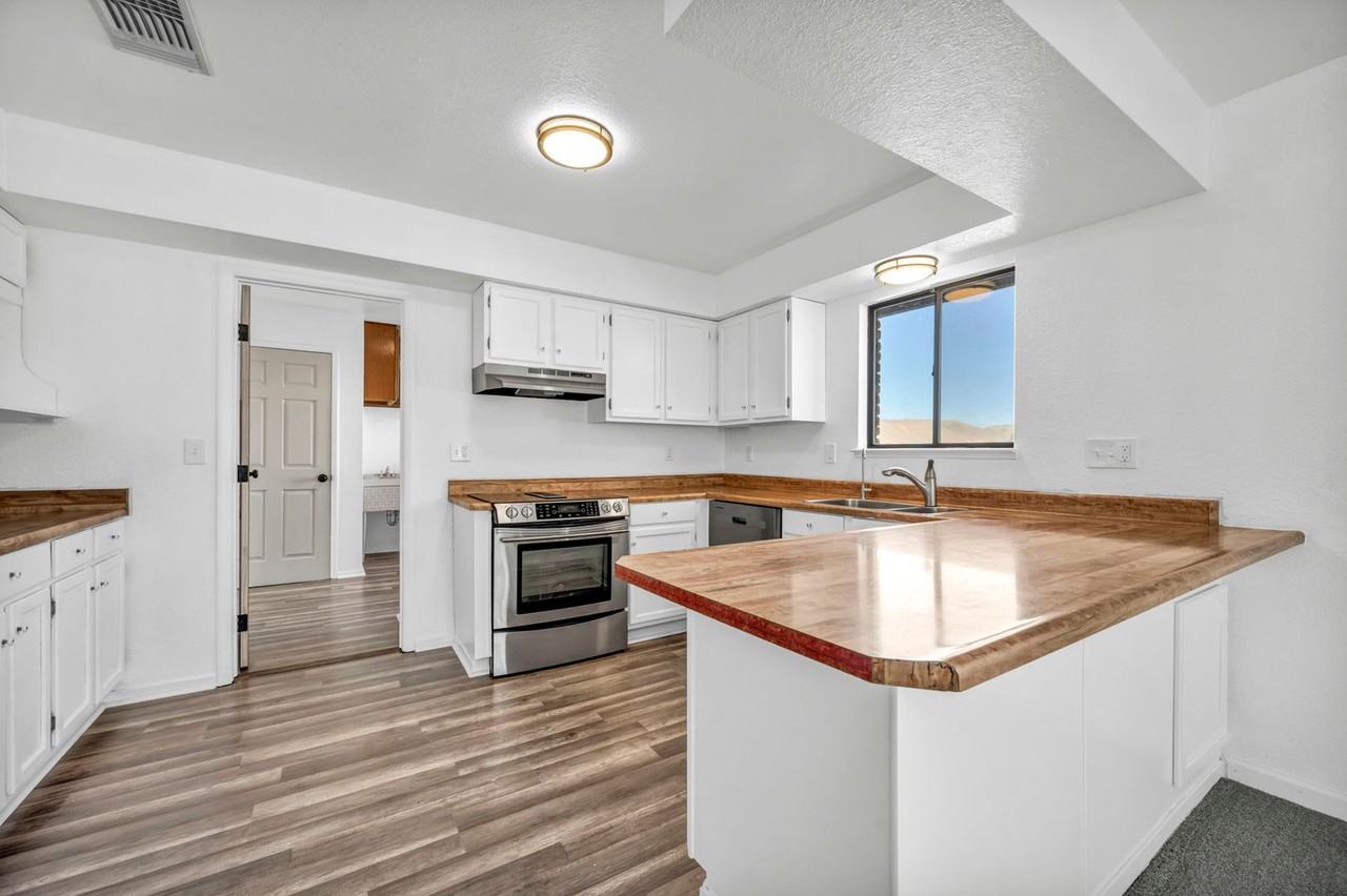 430 Calle De La Plata - Photo 6 of 50