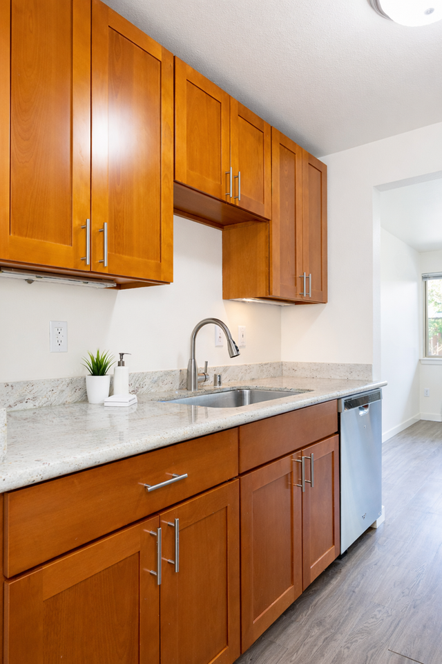 Camerlu Park Apartments - Photo 7 of 40