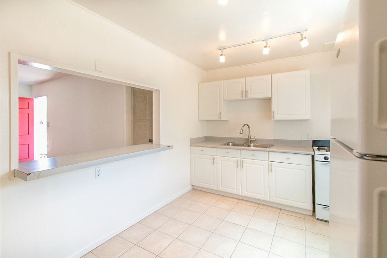 4430 Haines St - Photo 4 of 13