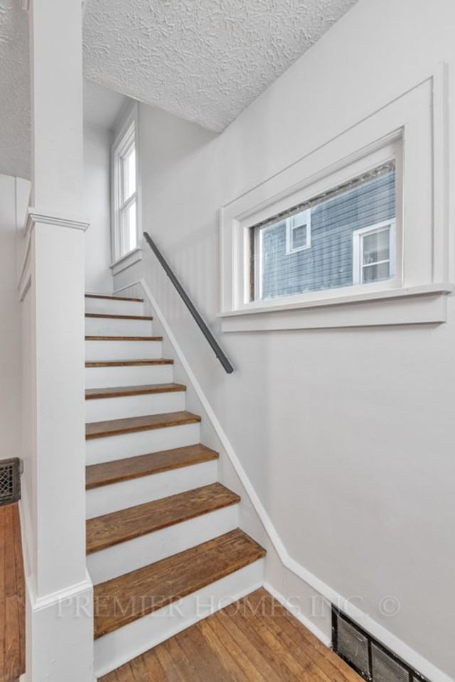 2318 10th St Nw - Photo 6 of 18