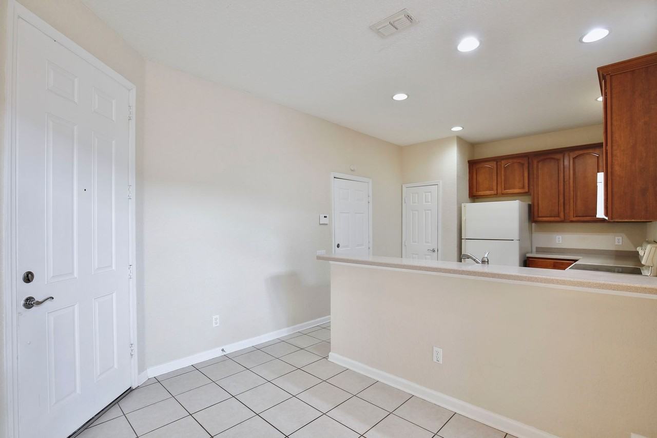 1166 Shallcross Ave - Photo 2 of 22