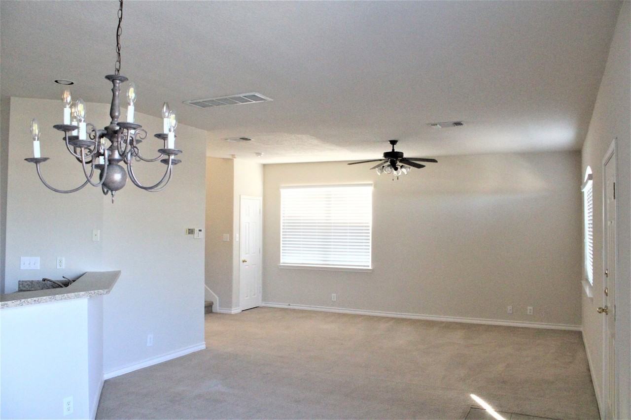 625 Meadow Arbor Ln - Photo 2 of 20