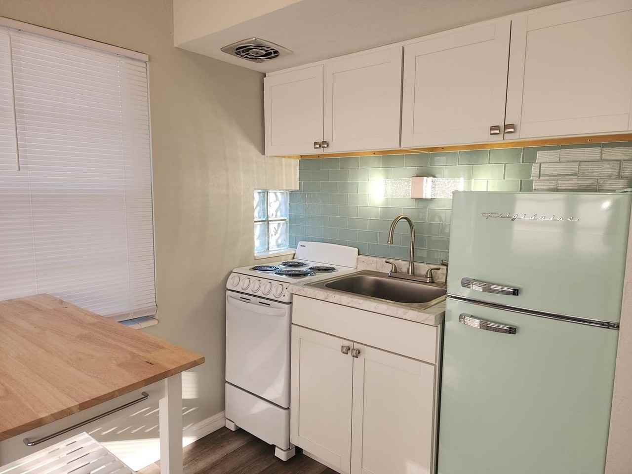 5624 Gulfport Blvd S #12 - Photo 6 of 26