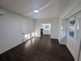 552 S. Oakland Avenue - Photo 1 of 1