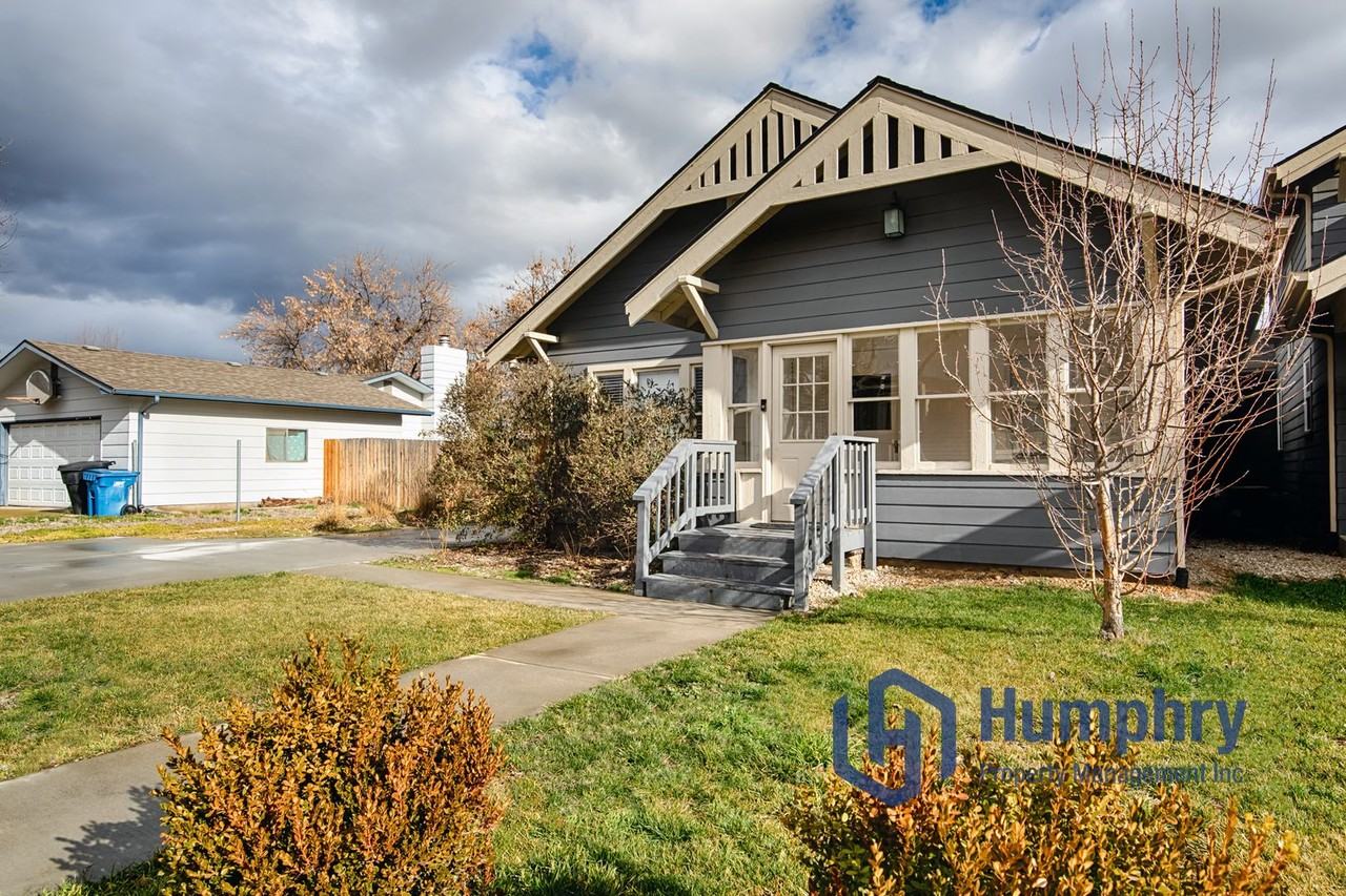 5700 N Garrett St - Photo 3 of 32