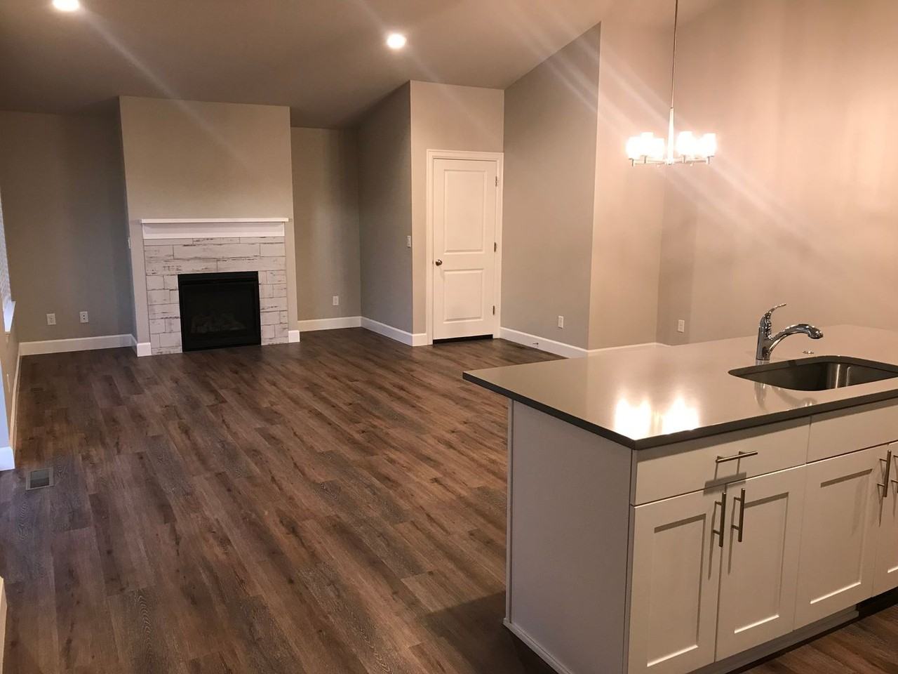 3417 W Antler Ave - Photo 3 of 19