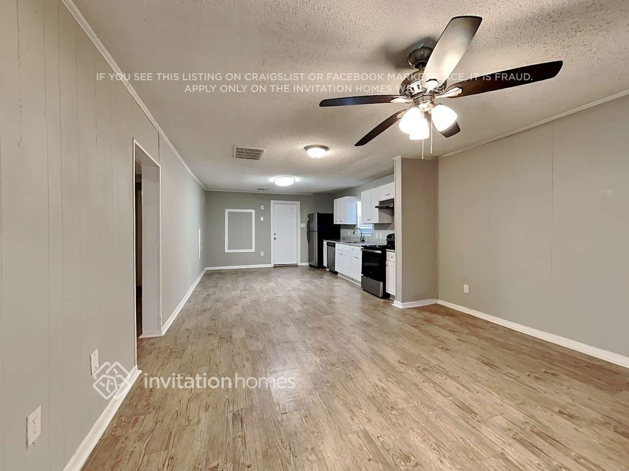 905 E Crockett St - Photo 4 of 17