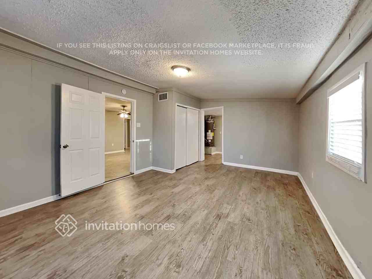 905 E Crockett St - Photo 7 of 17