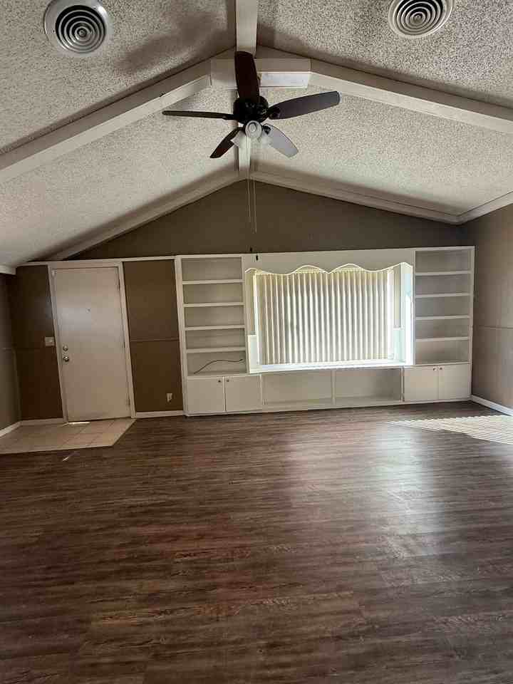 116 N Caddo St - Photo 3 of 34