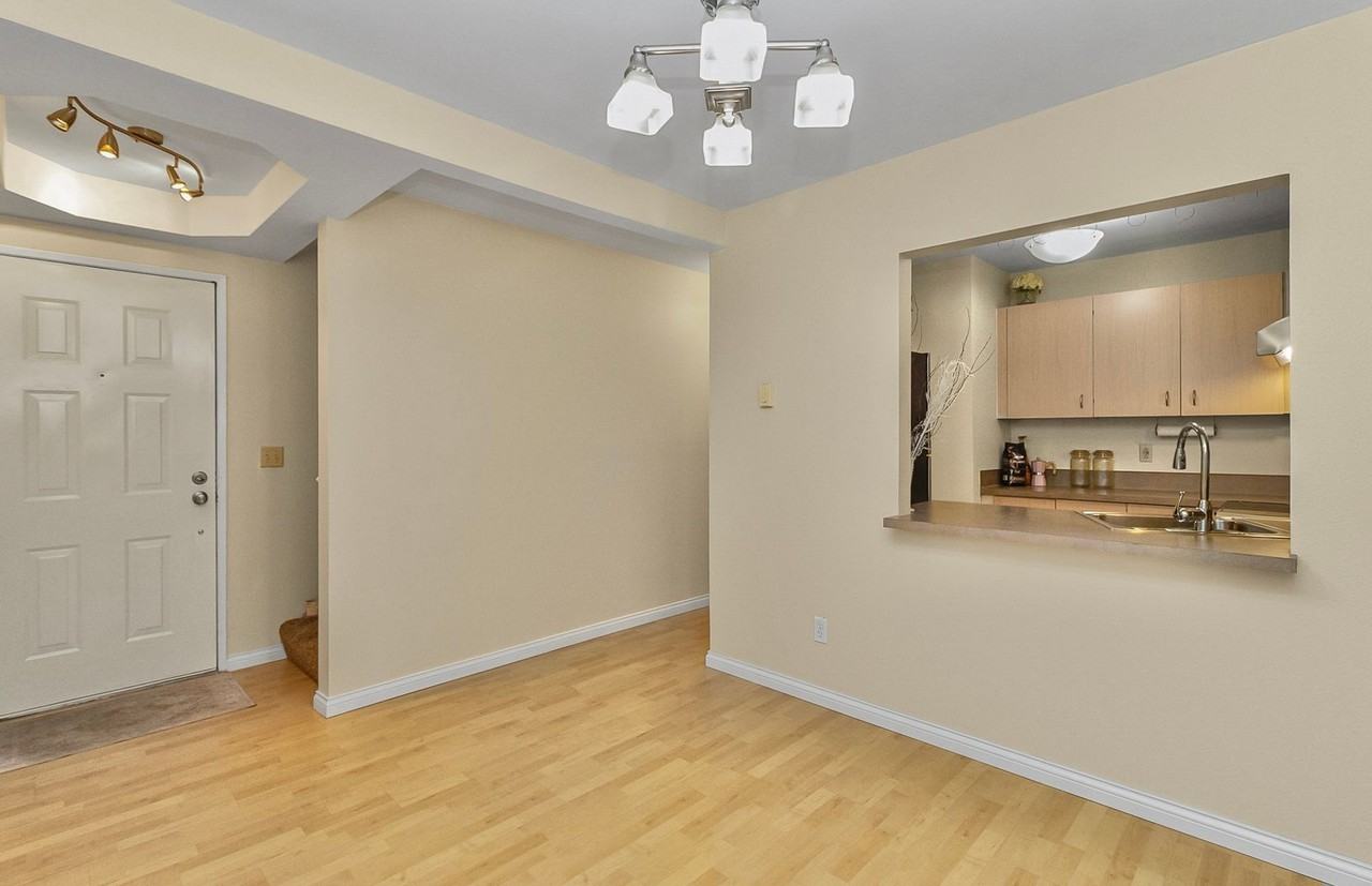 5300 Harbour Pointe Blvd - Photo 2 of 11