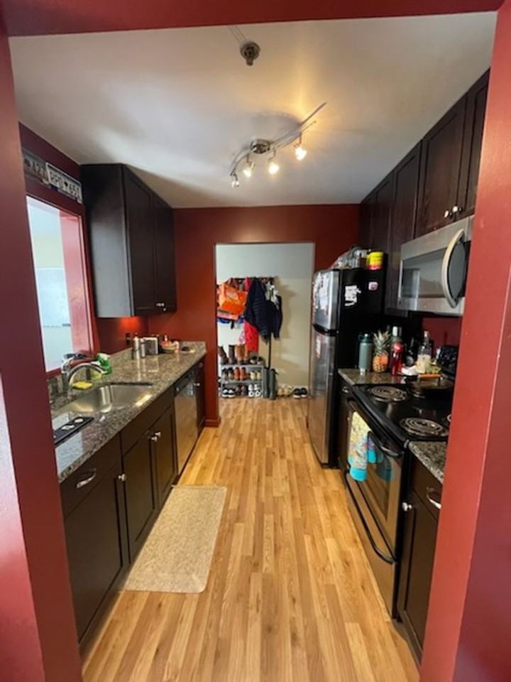 303 White St - Photo 7 of 12