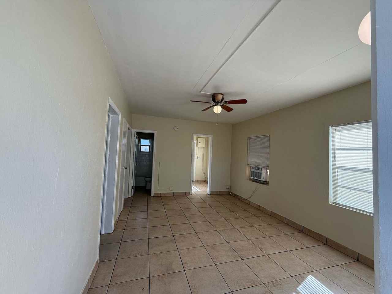 1208 Nw 4th St - Photo 6 of 6