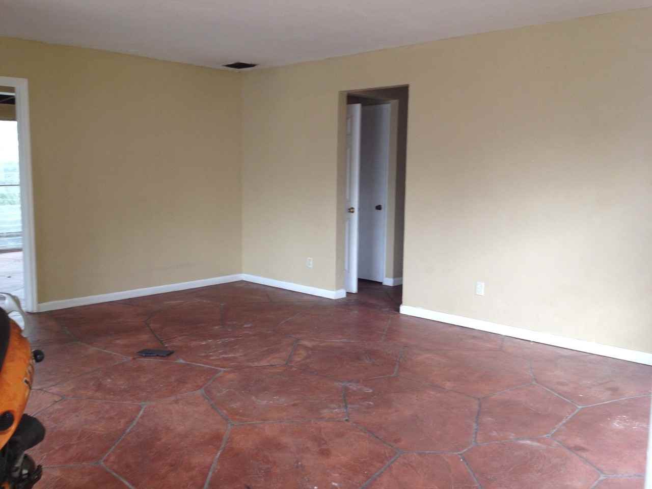 1515 Sw 9th St - Photo 4 of 18