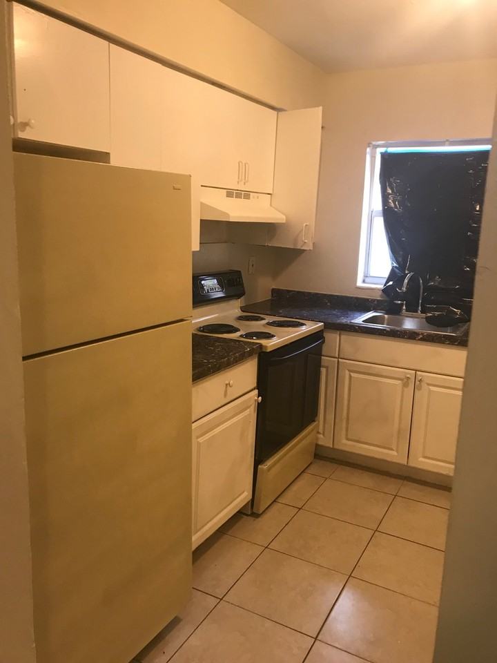 1337 Nw 8th Ave - Photo 2 of 19