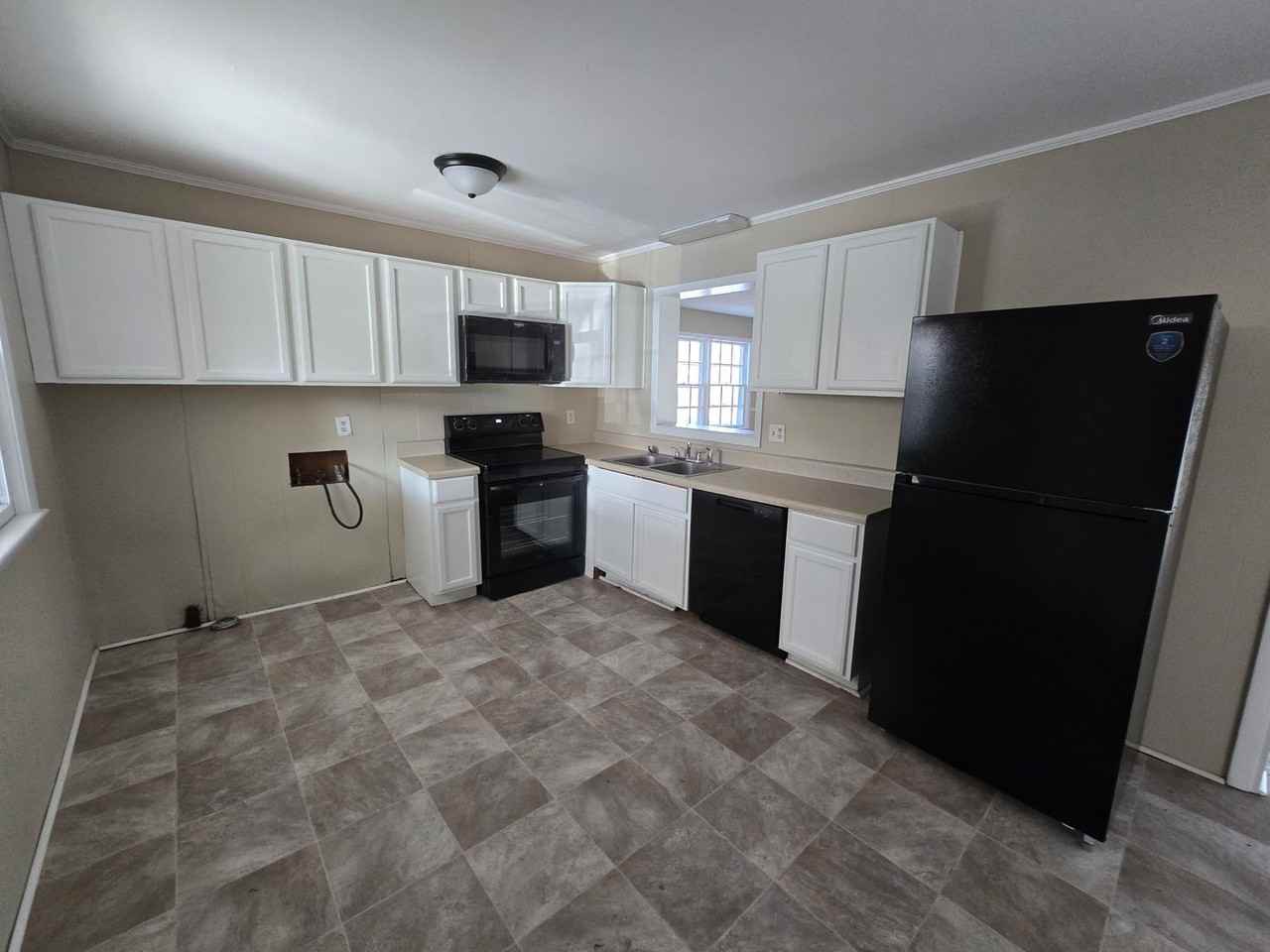 5462 Plateau Rd - Photo 3 of 9