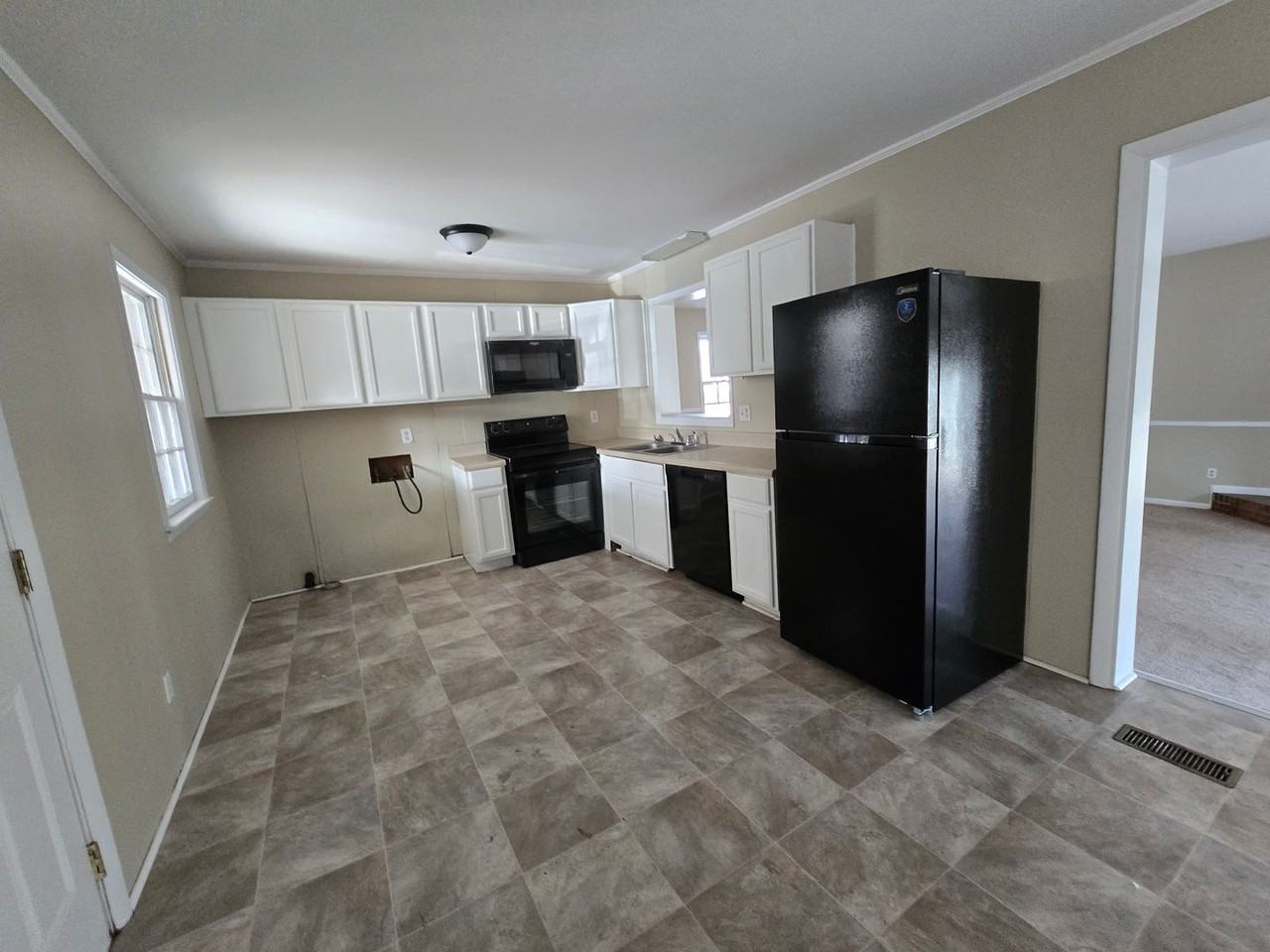 5462 Plateau Rd - Photo 4 of 9