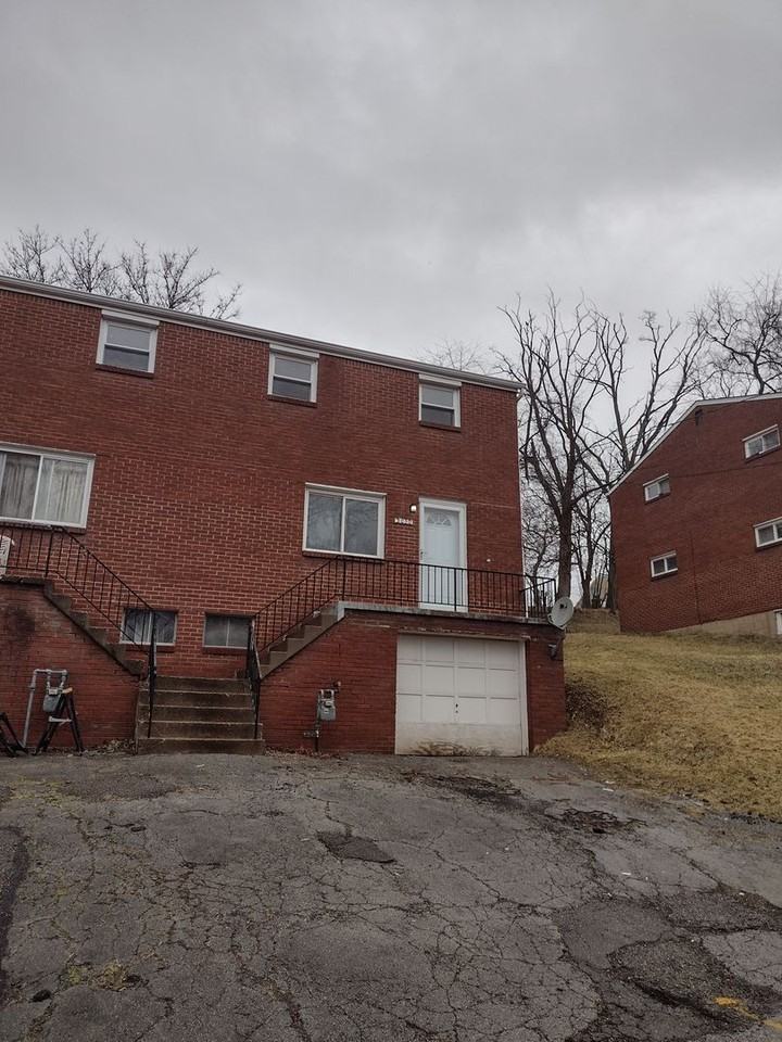 3050 Canbet Dr - Photo 2 of 23