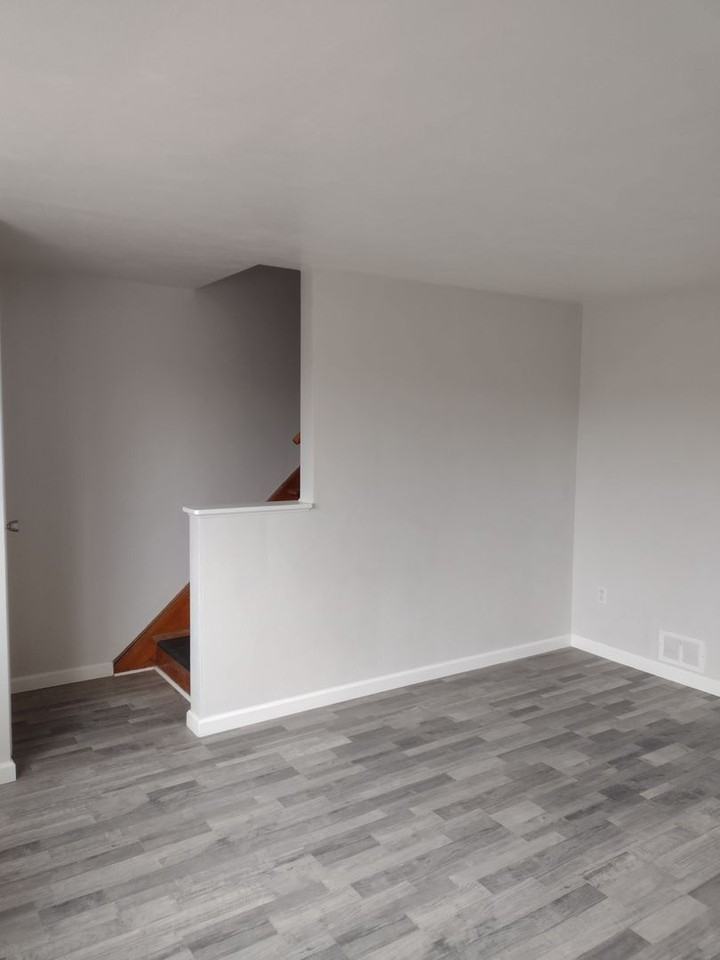 3050 Canbet Dr - Photo 3 of 23