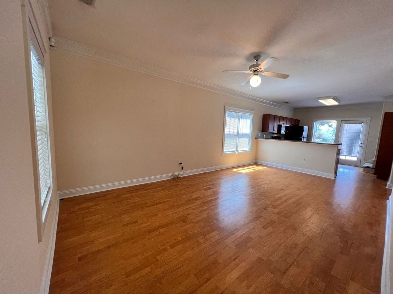 130 Magnolia Bluff Dr - Photo 2 of 14