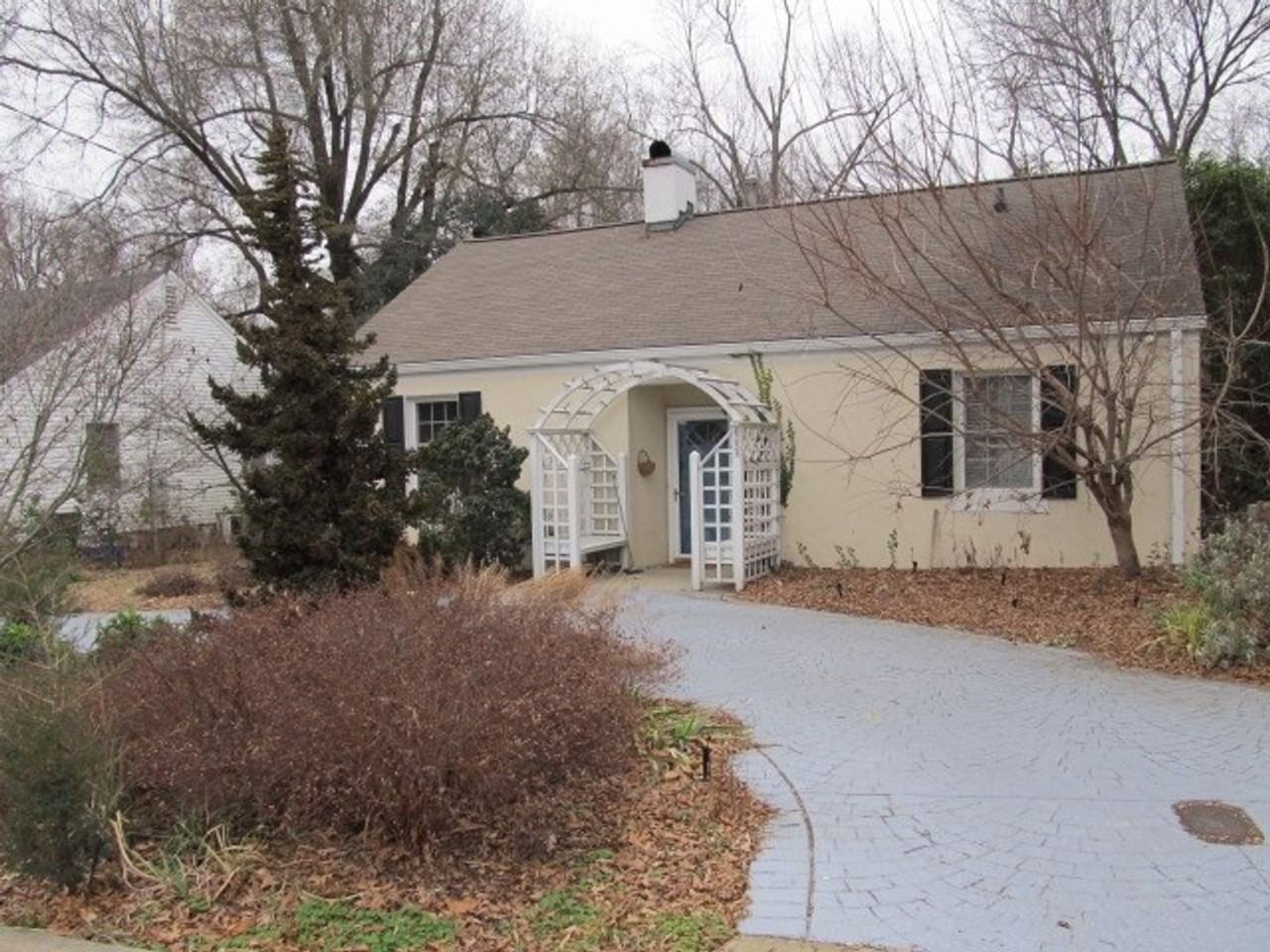 102 Jones St - Photo 2 of 14