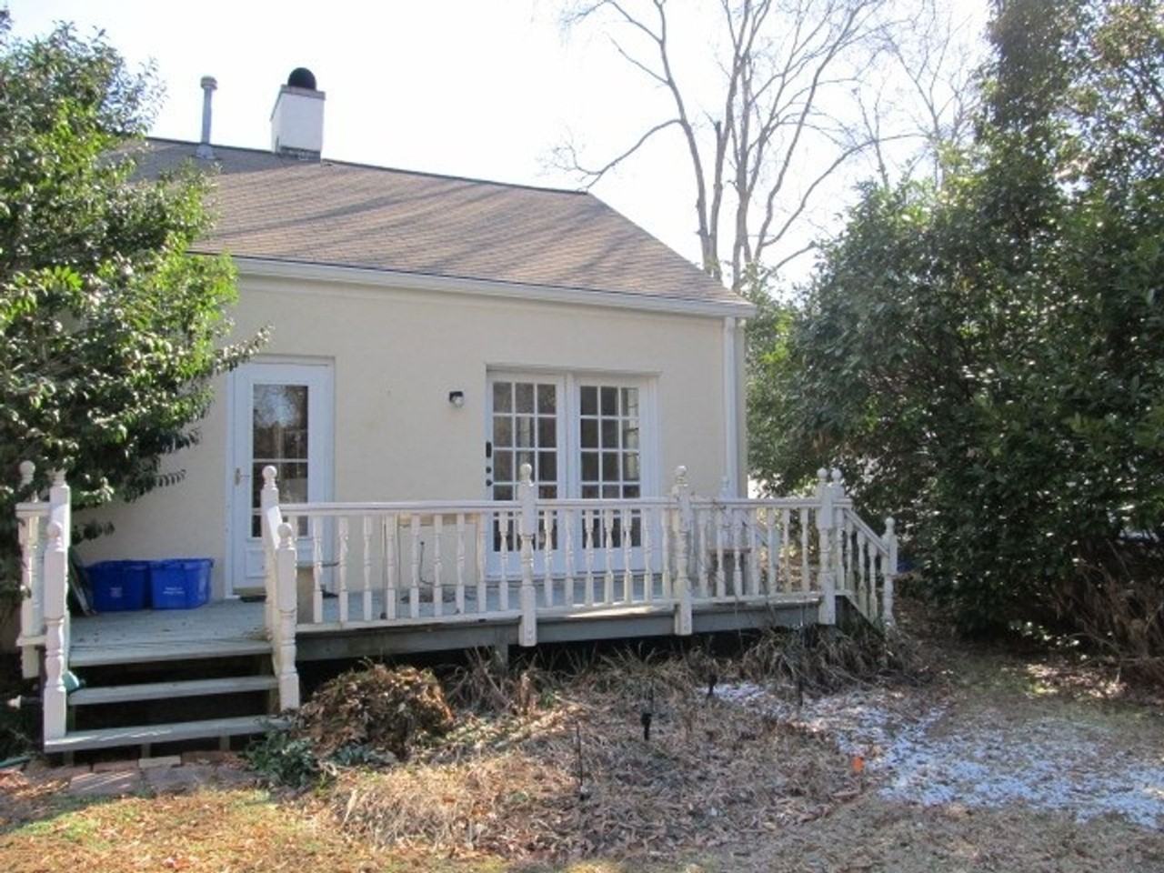 102 Jones St - Photo 3 of 14