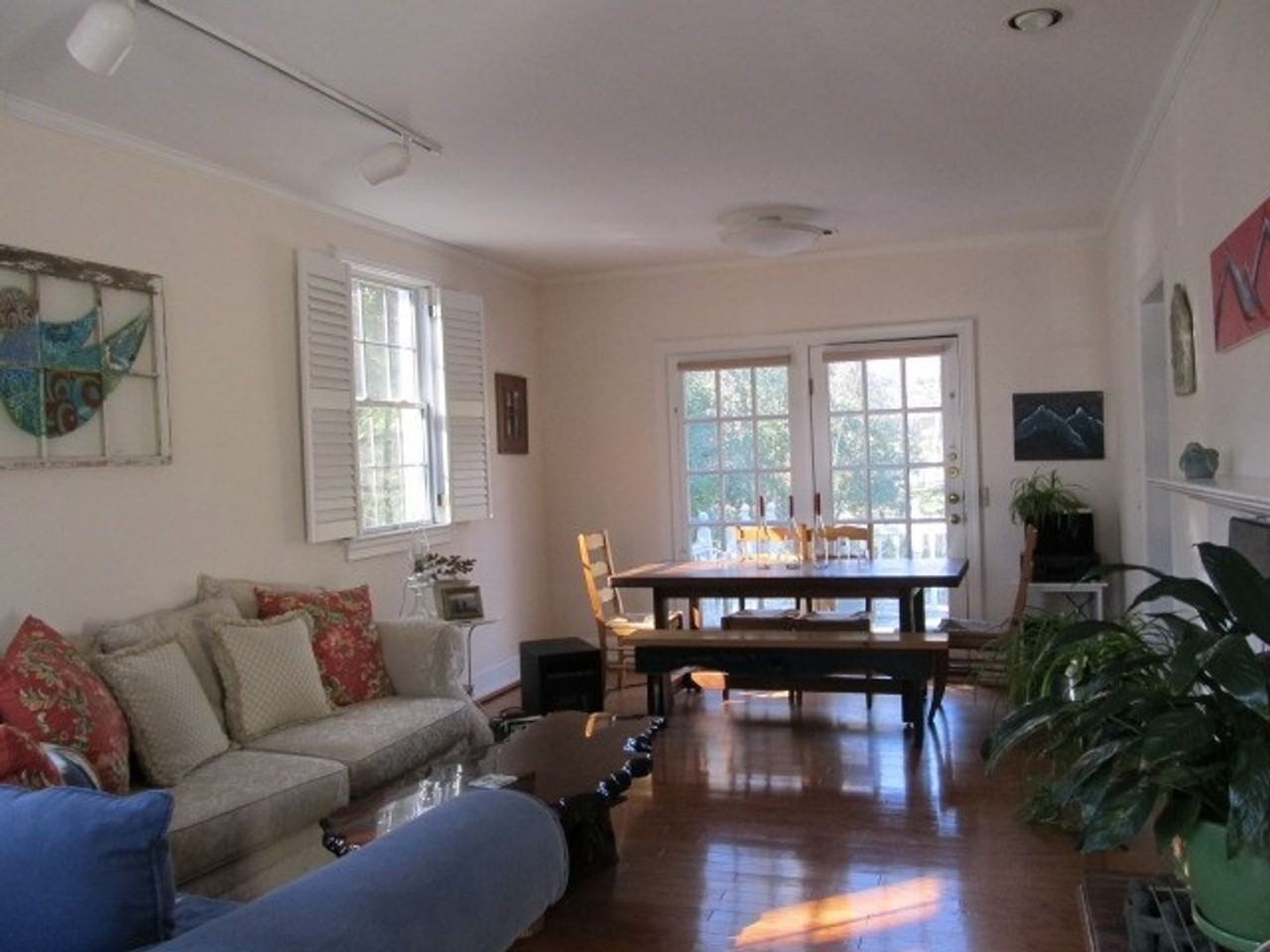 102 Jones St - Photo 7 of 14