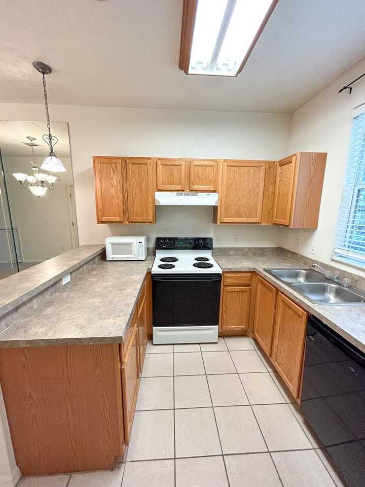 3584 Sw 30th Way #134 - Photo 7 of 21