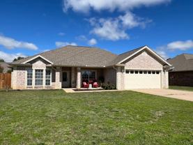 1535 Glenwood Dr - Photo 1 of 1