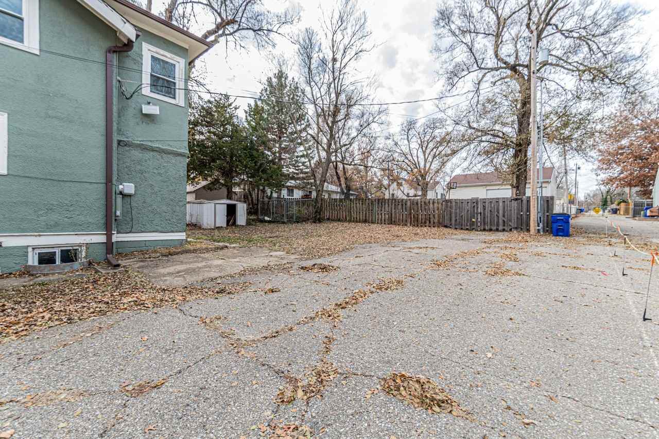 518 S Jefferson St - Photo 6 of 40